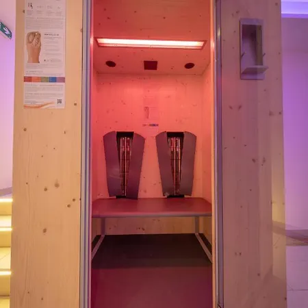 מלון Posthotel 3*