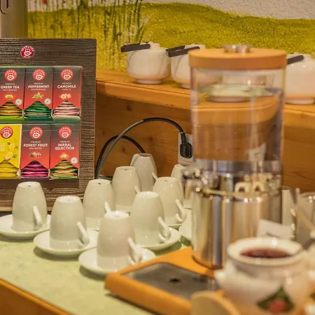 Posthotel 3* מאיירהופן