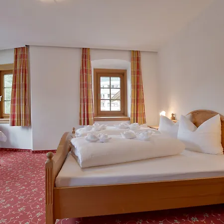 Posthotel 3* מאיירהופן