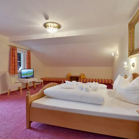 Posthotel مايرهوفن