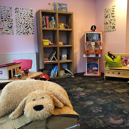 מלון Posthotel 3*