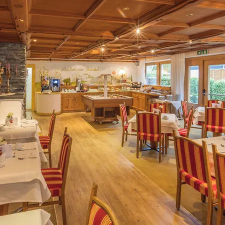 Posthotel מלון 3*