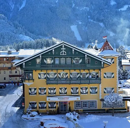 מלון Posthotel 3*