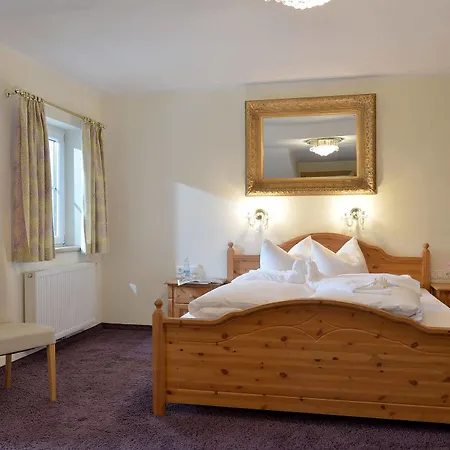 Posthotel Hotel 3*